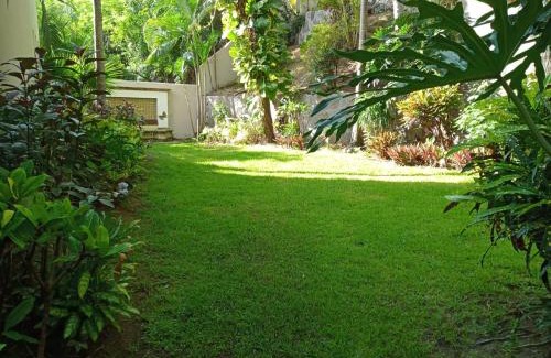 Isla Navidad Villa | Casa Colina