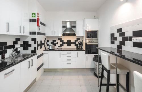 Vale de Centianes Apartment | Casa Colina Sol 611 - Seaview apartment
