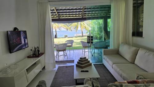 Vera Cruz House | Casa com 4 suites Cond Araua