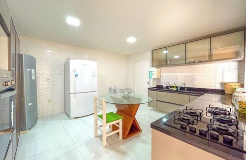 Itacimirim House | Casa com piscina em Itacimirim/BA