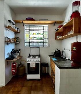 Caraguatatuba House | Casa com quintal e churrasqueira a 5min da praia