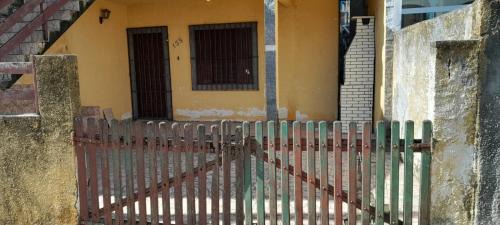 Rio das Ostras House | Casa com suíte, WiFi e churrasqueira perto da praia
