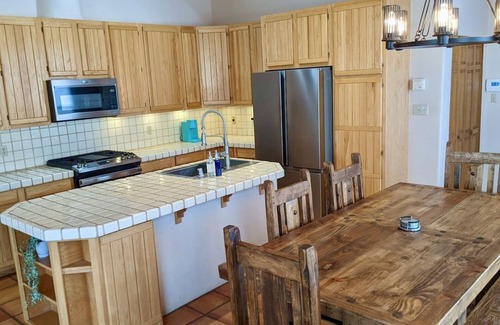 El Prado House | CASA COMANCHE - your perfect Taos retreat!