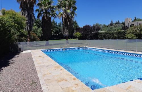 Maipu House | Casa con parque por los caminos del vino