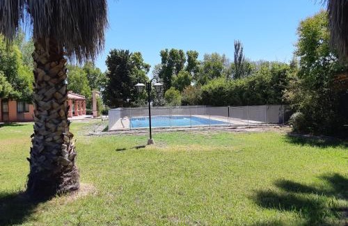 Maipu House | Casa con parque por los caminos del vino