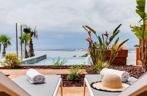 Roses Town Center House | Casa con piscina infinita y vista al mar (CAP PONENT A1)