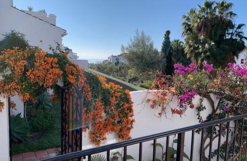 Oasis del Capistrano House | Casa con terraza y hermoso jardín comunal