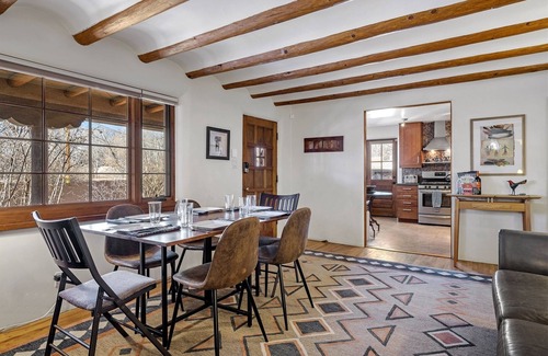 Historic Eastside House | Casa Contenta - Hot Tub, Walk to Canyon Rd.