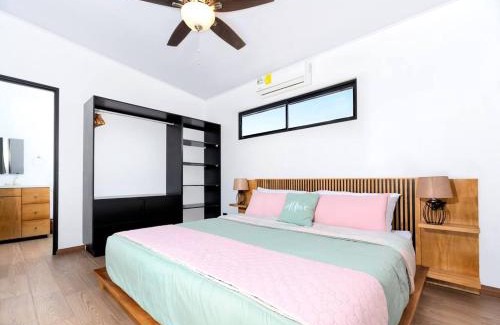 Uvita Villa | Casa Coral - great location - high speed internet