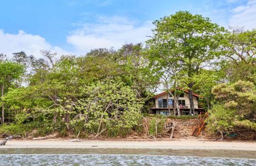 Playa Langosta Apartment | Casa Corona Del Mar Tamarindo