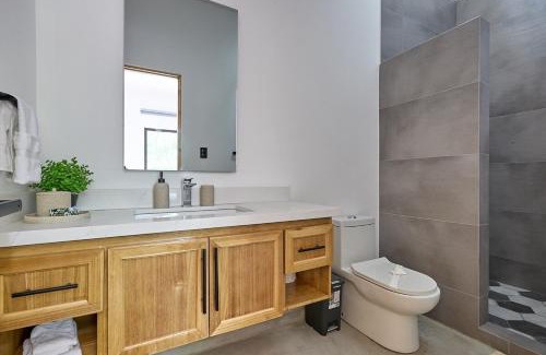 Samara House | Casa Cretaceous Modern villa 10 min walk to the beach