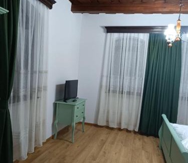 Danes House | Casa cu prispa Daneș