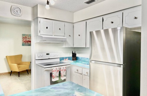 Lochmoor Waterway Estates House | Casa Dè Flamingo 3 Bdrm, 2 Bath Pool Home 15 mins to Downtown Fort Myers