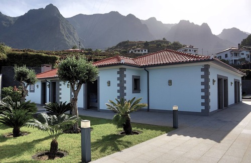 Arco de Sao Jorge House | Casa Da Achada Spectacular Home for a Family or a Friends Getaway
