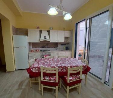 Augusta House | Casa da Flo'