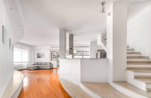 Calvairate Apartment | Casa da Suite Favolosa - Attic -