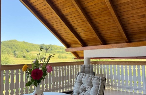 Cernesti Villa | Casa Danciu Fanate – Tradiție, liniște și ospitalitate în inima naturii