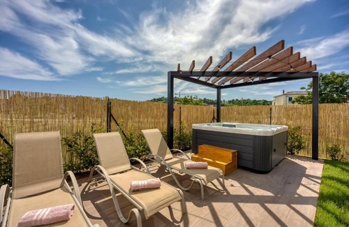 Vizinada House | Casa Darel with Whirlpool
