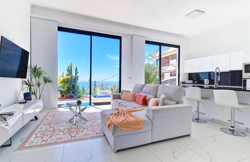 Estrela da Calheta House | Casa das Flores by LovelyStay