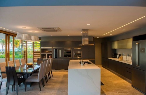 Acu da Torre House | Casa das Piscinas