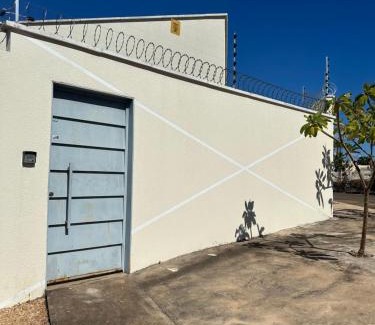 Plano Diretor Sul House | Casa Davisis 2 - Parada Jalapão, Prox Rodoviária, Aeroporto e Faculdades