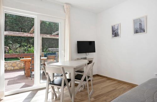 San Ambrosio Apartment | Casa de 10 - 2b