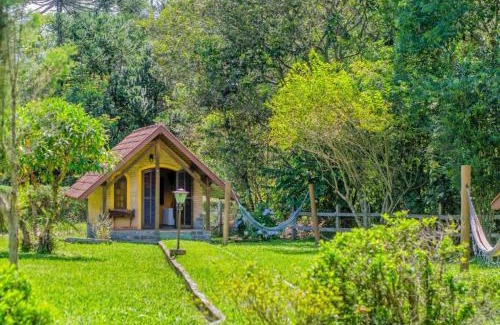 Santo Antonio do Pinhal Hotel | Casa de Barro - Chalés