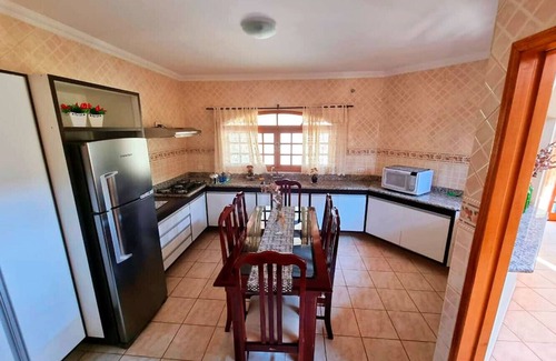 Mairinque House | Casa de campo com Wi-Fi e lazer em Mairinque/SP