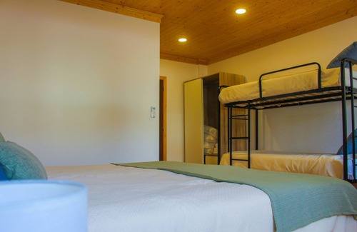 Gois Cottage | Casa de Campo Vale do Ceira, Quarto King ou Twin com Beliche, Para Famílias!!