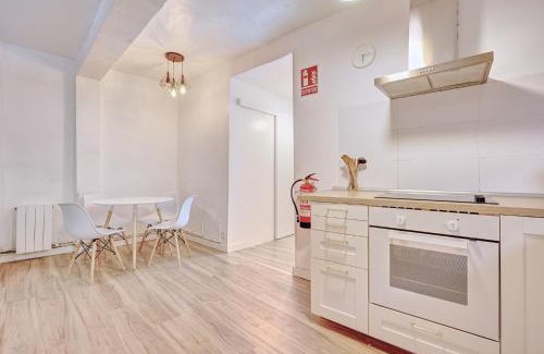 Haro Apartment | Casa De Esme ll