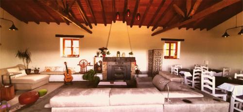 Berzocana Bed & Breakfast | Casa de la luz-Finca la Sierra