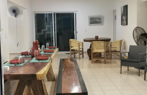Brisas de Zicatela Bed & Breakfast | Casa de la Palmera