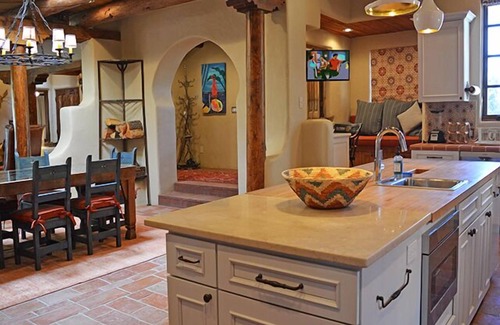Arroyo Seco House | Casa de la Valle Luna Luxurious and Amazing Patio with Hot Tub and Fireplaces