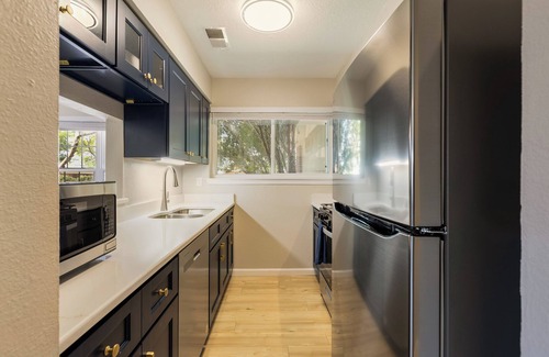 Albuquerque House | Casa De Los Globos/Luxury 2 Bedroom Home Steps From Balloon Fiesta Park