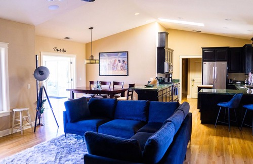 Smartville Other | Casa de Luna ~ a 5 Star, private farm retreat with hot tub and large yoga room!