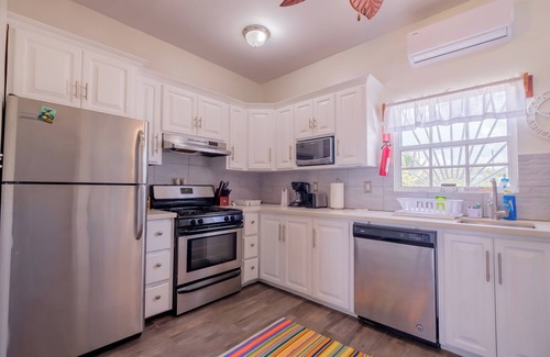 Boca Ciega House | Casa De Mango, beach front home with big pool