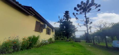 Maquine House | Casa de Maquiné