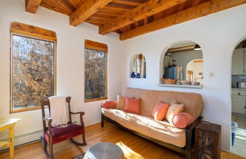 Historic Eastside House | Casa de Monte Vista