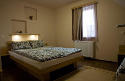 Pauleni-Ciuc House | Casa de oaspeți Csomortáni vendégház