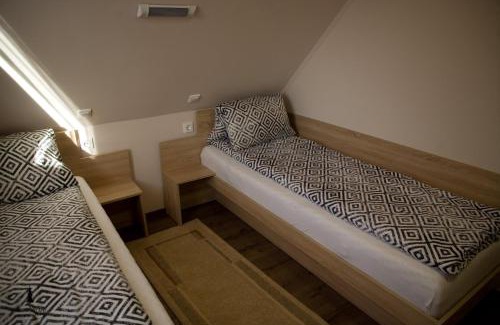 Pauleni-Ciuc House | Casa de oaspeți Csomortáni vendégház