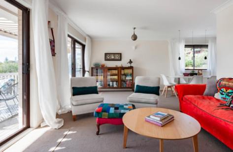 Newport Apartment | Casa de Pina 700m walk to the beach