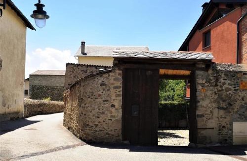 Ur House | Casa de Pueblo en Ur ideal 8 personas