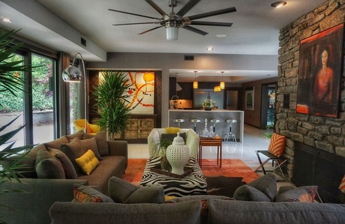 Canton House | Casa De Vistas - A Frank Lloyd Wright inspired Mid Century!