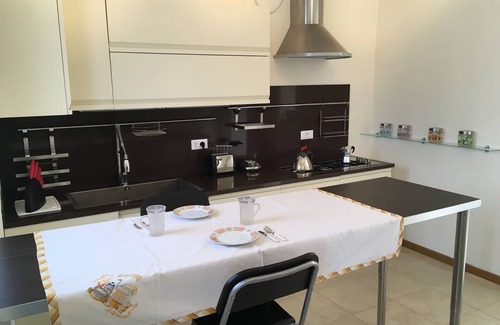 Garda Apartment | Casa dei Limoni in a quiet location near the center of Garda