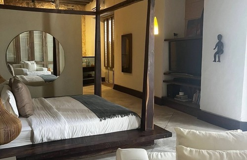 Centro Villa | Casa Del Dragón - Modern Colonial Home inside the Walled City of Cartagena