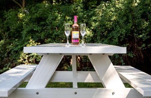 Traverse City House | Casa Del Exotique Walk Everywhere AC Beach