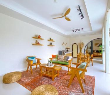Megamendung Villa | Casa Del La Luna by Nginapsini
