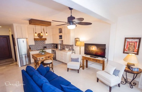 San Jose del Cabo Condo | Casa Del Mar Dorado I06 1 Way Lux Transportation