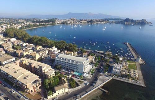 Corfu Town House | Casa del Mar-Mon Repo Beachfront Apt near Airport