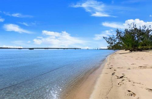 Burrum Heads House | Casa Del Mare - 3 Bedroom Home
